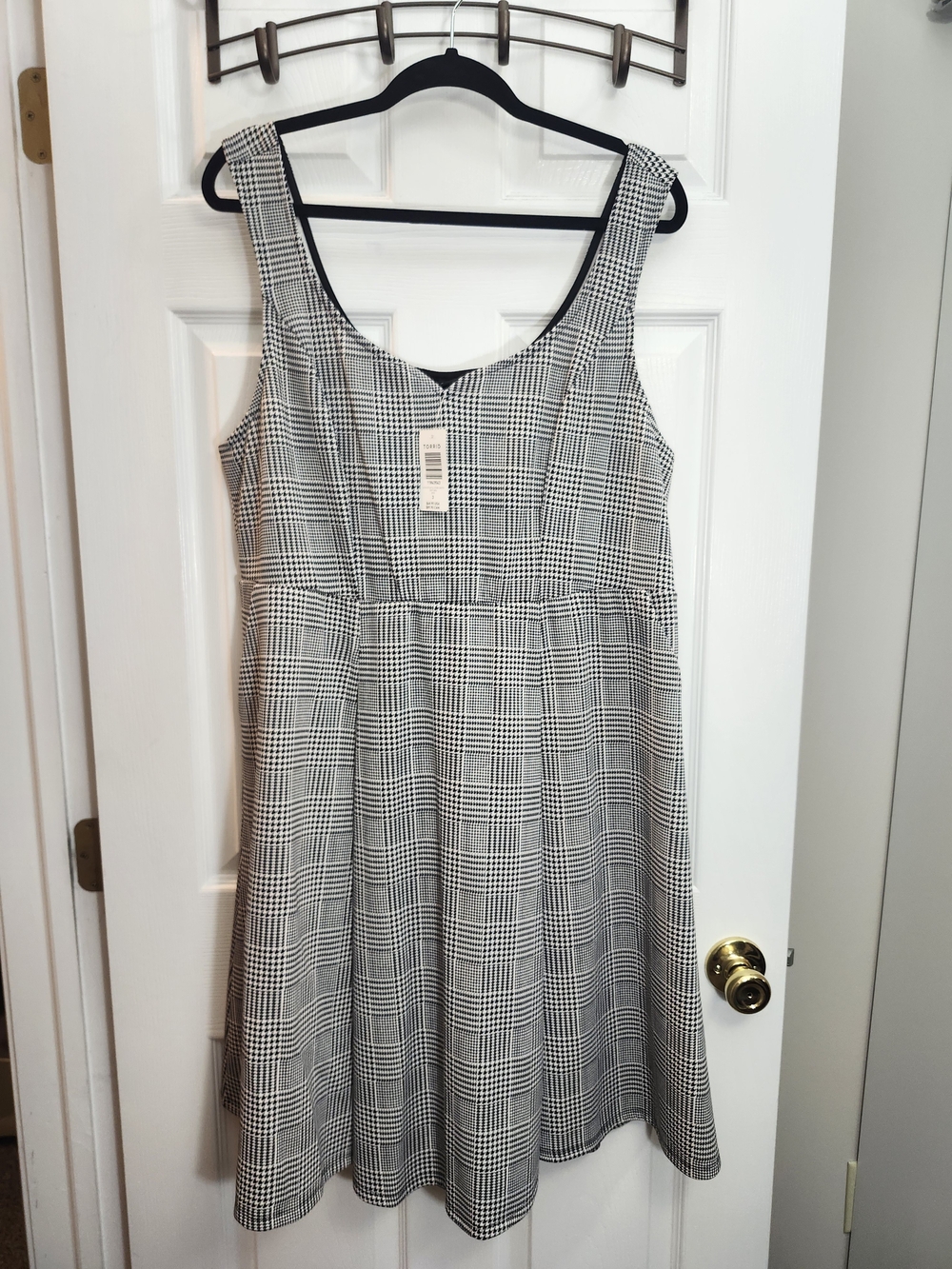 Torrid Black & White Plaid Scoop Neck Midi Dress, Torrid 3 = 3X, NWT